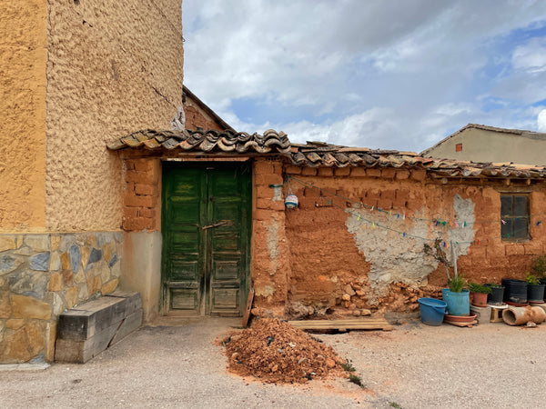 A wolf and a rat walked into a bar...